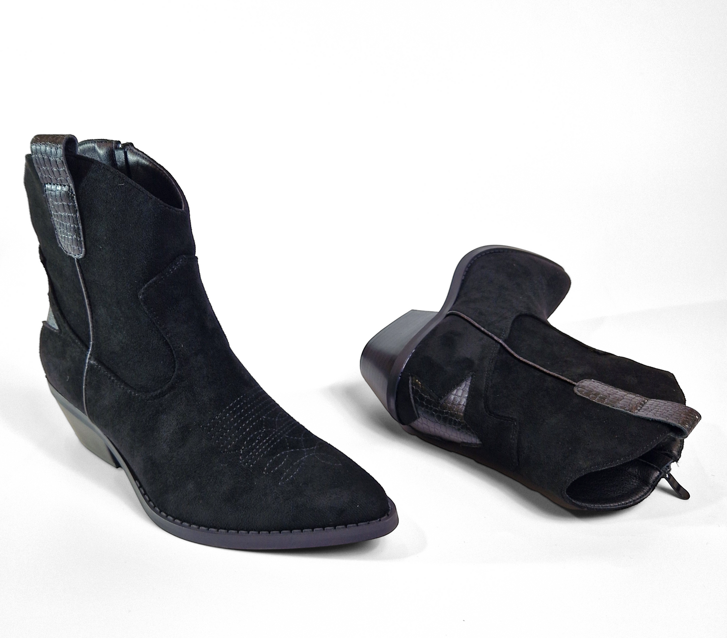 BOTTINES santiags bottillons étoiles SANDRA NOIRE