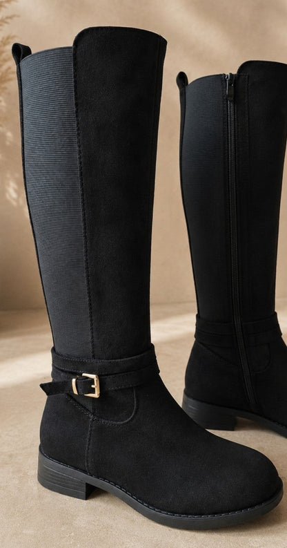 Bottes femme noires à boucle dorée vue de face et profil