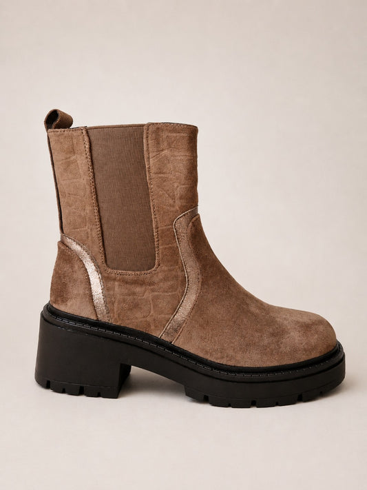 Bottines femme camel à semelle crantée et empiècement élastique - vue extérieure
