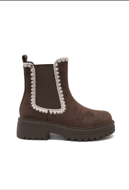 Bottines femme marron à bordures crochet écrues vue de profil