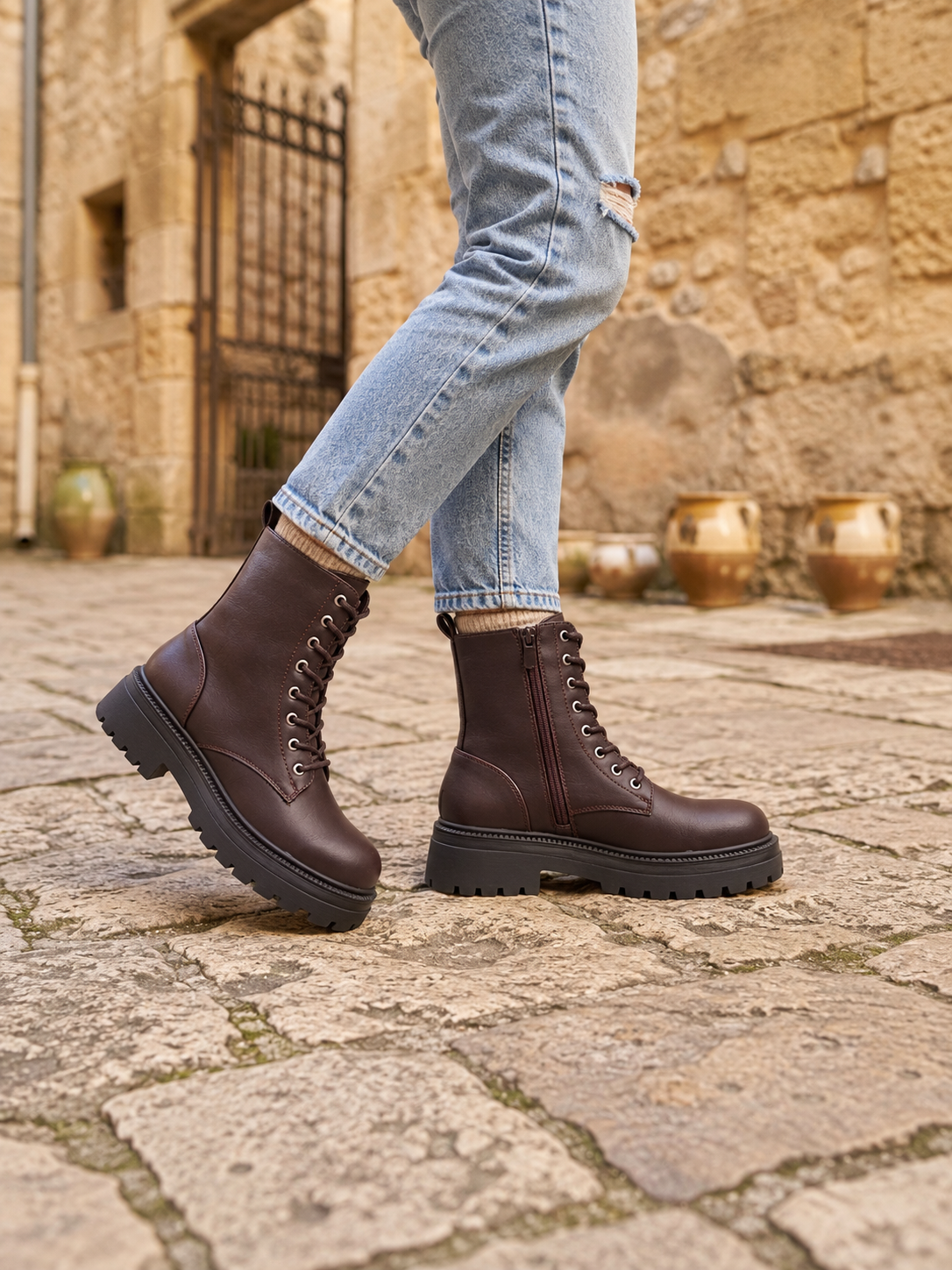 Bottines montantes marron à lacets – Femme