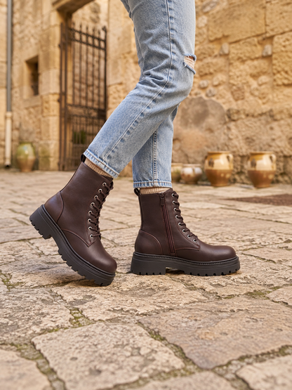 Bottines montantes marron à lacets – Femme