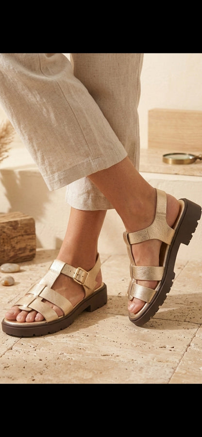 Sandales Chunky Dorées à Brides Croisées