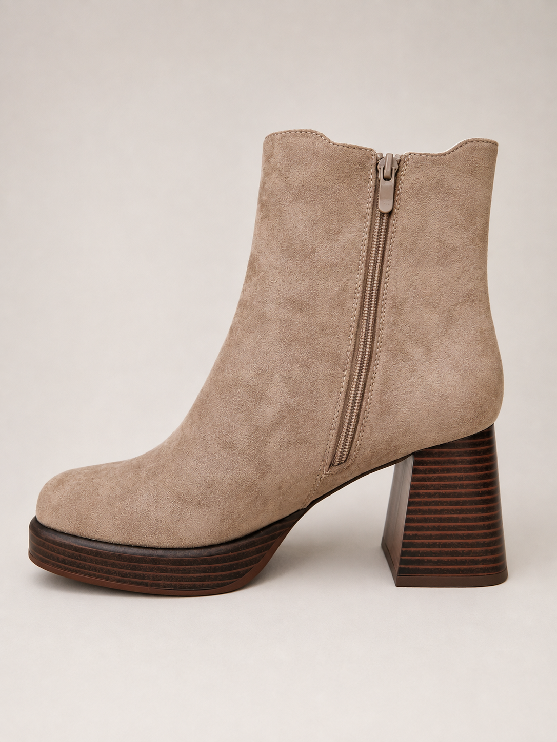 Bottines femme beige taupe à talon et plateforme